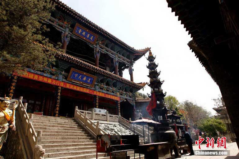 高清:探访中国第二大悬空寺 青海西宁北禅寺【5】